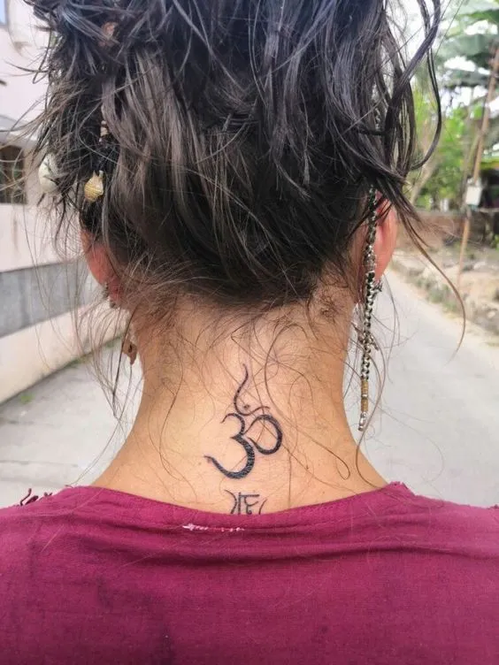 tatuagem símbolo ohm