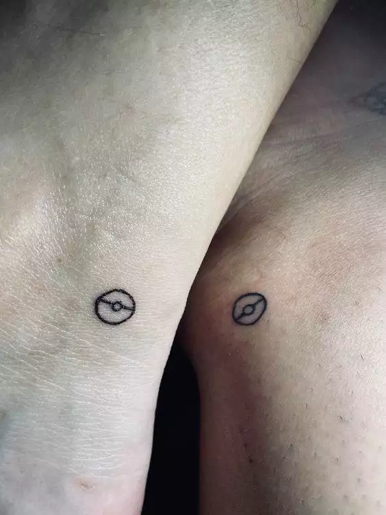 30 Lindas Ideias De Tatuagem Para Casais Para Te Inspirar!