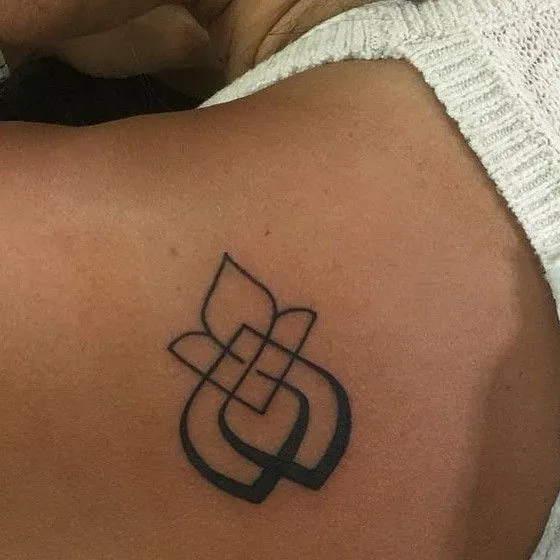 símbolo de sobrevivência tattoo