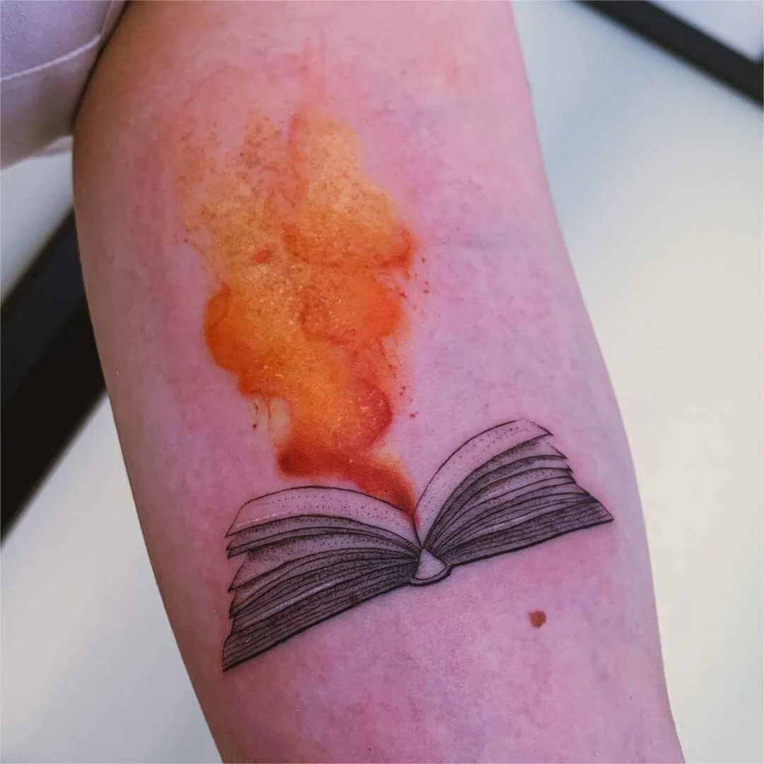 tattoo livro aquarela