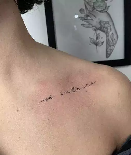 tatuagem frase minimalista