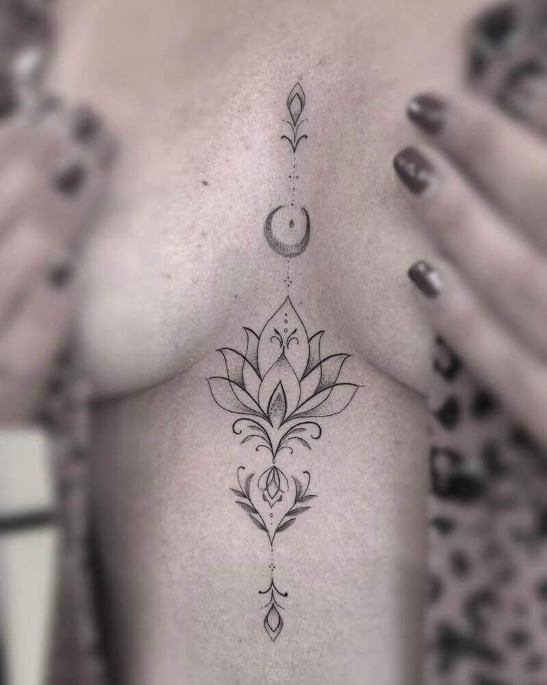 tatuagem minimalista flor de lótus