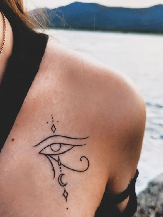 Tatuagem olho de hórus