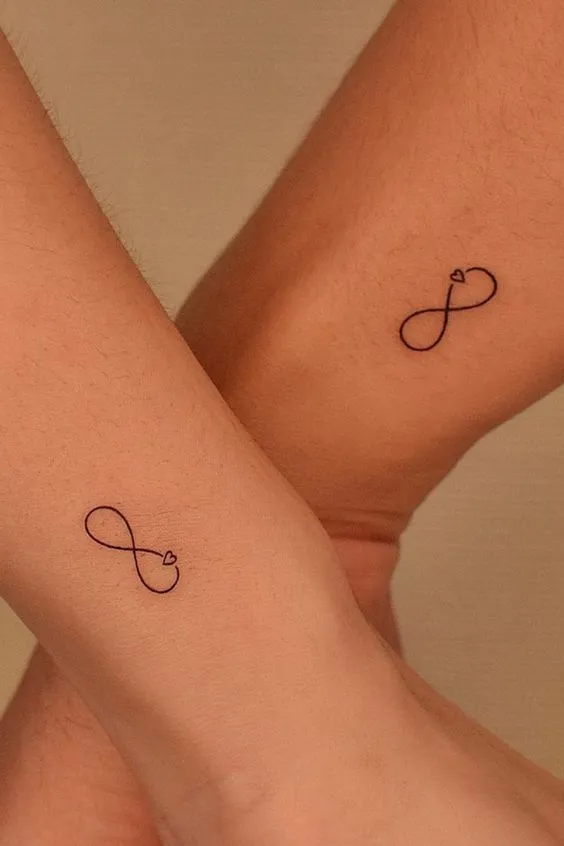 Tatuagem de símbolo do infinito, tatuagem de casais